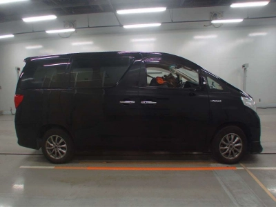 TOYOTA ALPHARD HYBRID