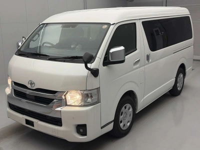 TOYOTA HIACE WAGON
