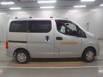 NISSAN NV200 VANETTE VAN