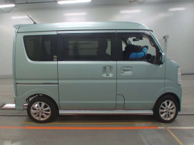NISSAN NV100 CLIPPER RIO