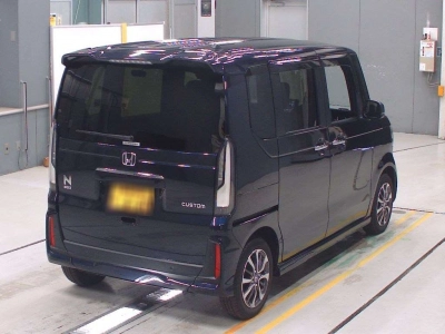 HONDA N BOX CUSTOM