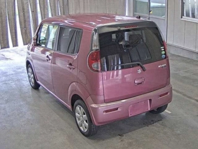 SUZUKI MRWAGON