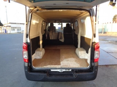 NISSAN NV350 CARAVAN
