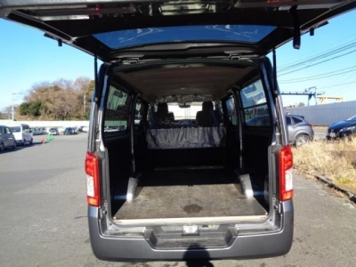 NISSAN NV350 CARAVAN