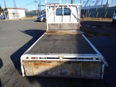 NISSAN VANETTE TRUCK