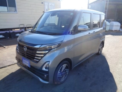 NISSAN ROOX