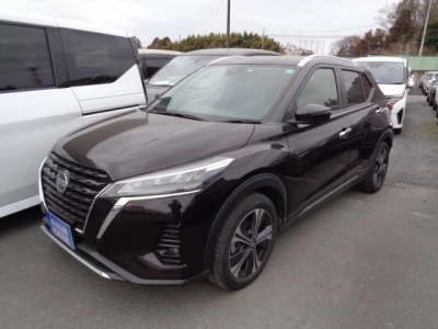 NISSAN KICKS