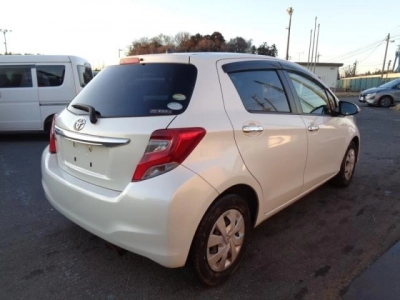 TOYOTA VITZ