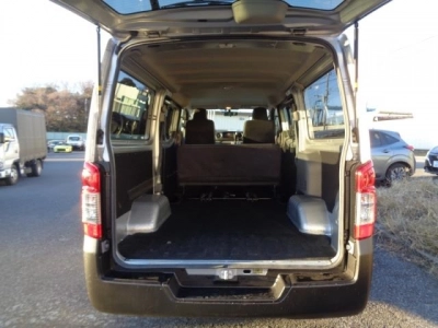 NISSAN NV350 CARAVAN