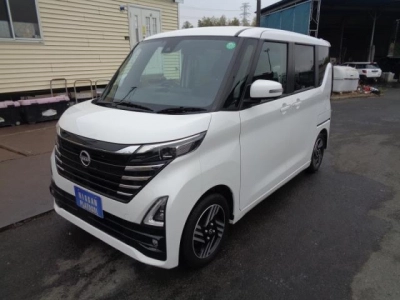 NISSAN ROOX