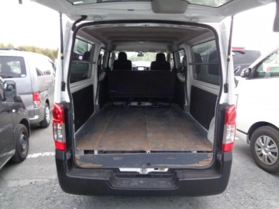 NISSAN NV350 CARAVAN