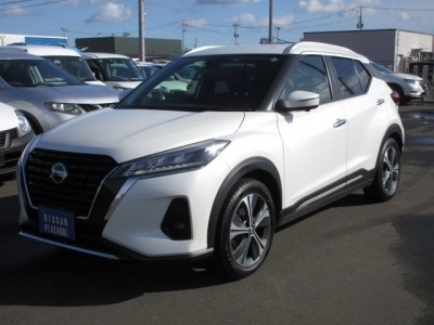 NISSAN KICKS