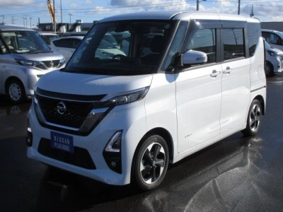 NISSAN ROOX