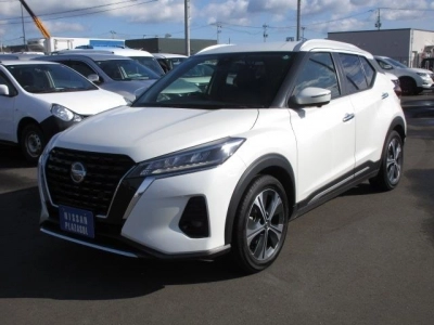 NISSAN KICKS