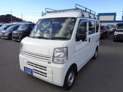 NISSAN CLIPPER VAN