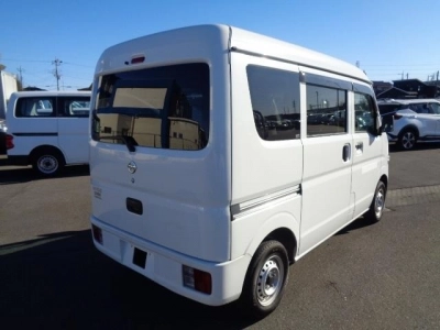 NISSAN CLIPPER VAN