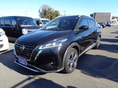 NISSAN KICKS