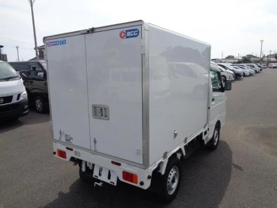NISSAN CLIPPER TRUCK