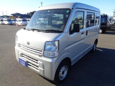 NISSAN CLIPPER VAN