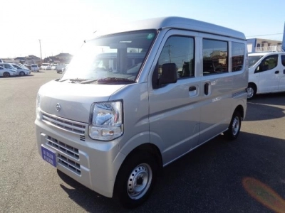 NISSAN CLIPPER VAN