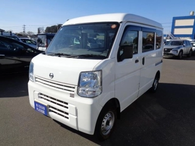 NISSAN CLIPPER VAN