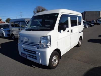 NISSAN CLIPPER VAN