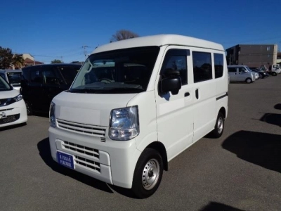 NISSAN CLIPPER VAN