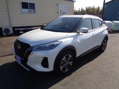 NISSAN KICKS