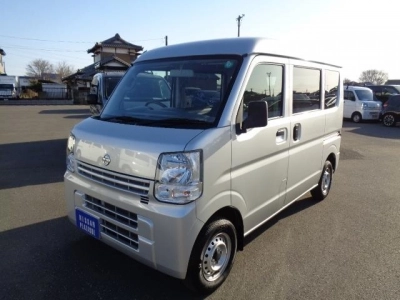 NISSAN CLIPPER VAN