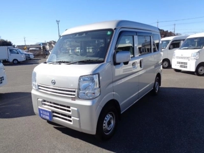 NISSAN CLIPPER VAN