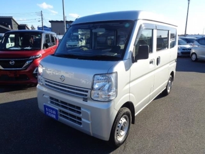 NISSAN CLIPPER VAN