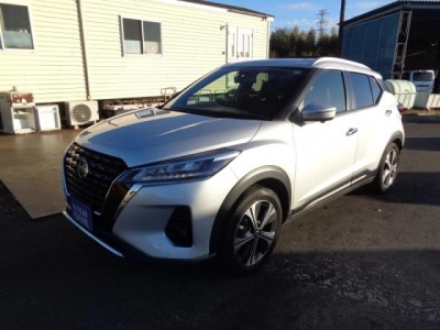 NISSAN KICKS