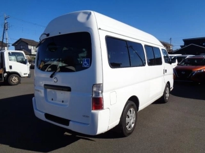 NISSAN CARAVAN BUS