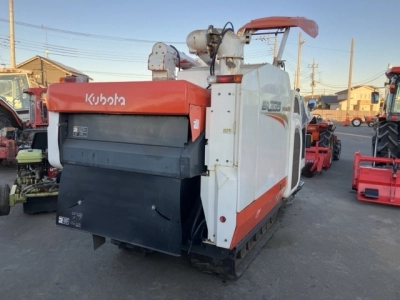KUBOTA KUBOTA