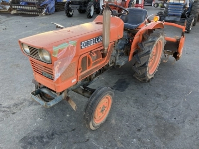KUBOTA KUBOTA