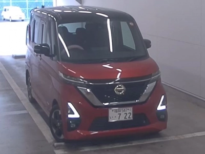NISSAN ROOX