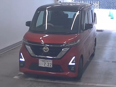 NISSAN ROOX