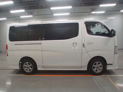 NISSAN CARAVAN