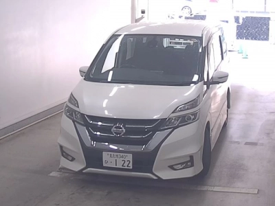 NISSAN SERENA