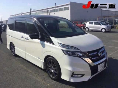 NISSAN SERENA