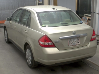 NISSAN TIIDA LATIO
