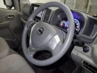 NISSAN NV100 CLIPPER RIO