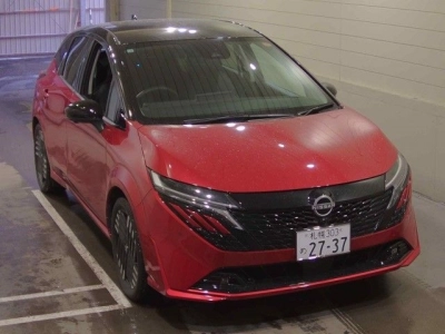 NISSAN AURA