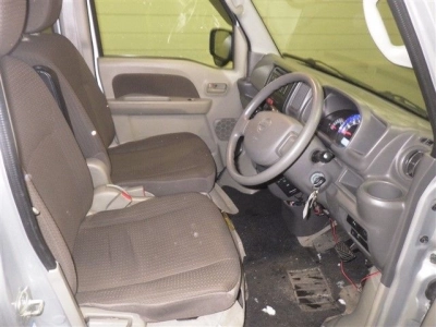 NISSAN NV100 CLIPPER