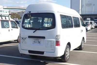 NISSAN CARAVAN BUS