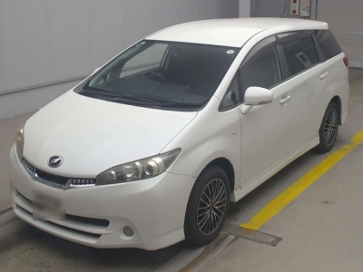 TOYOTA WISH