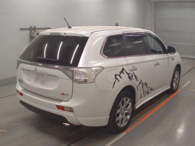 MITSUBISHI OUTLANDER PHEV