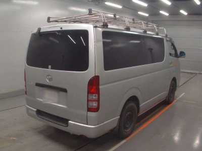 TOYOTA REGIUS VAN