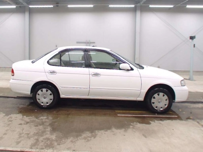 NISSAN SUNNY