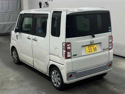 DAIHATSU WAKE